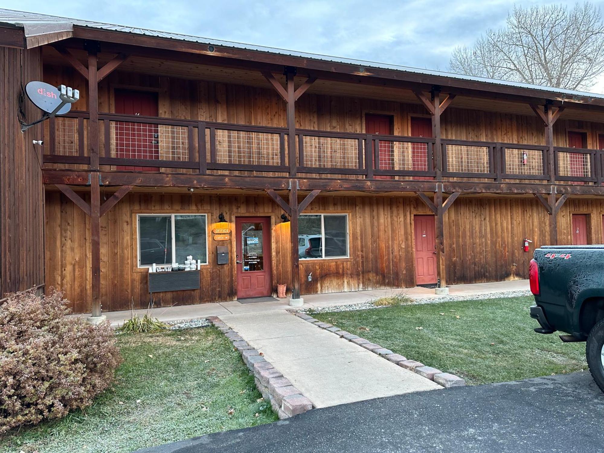 Methow River Lodge And Cabins 윈스롭 외부 사진