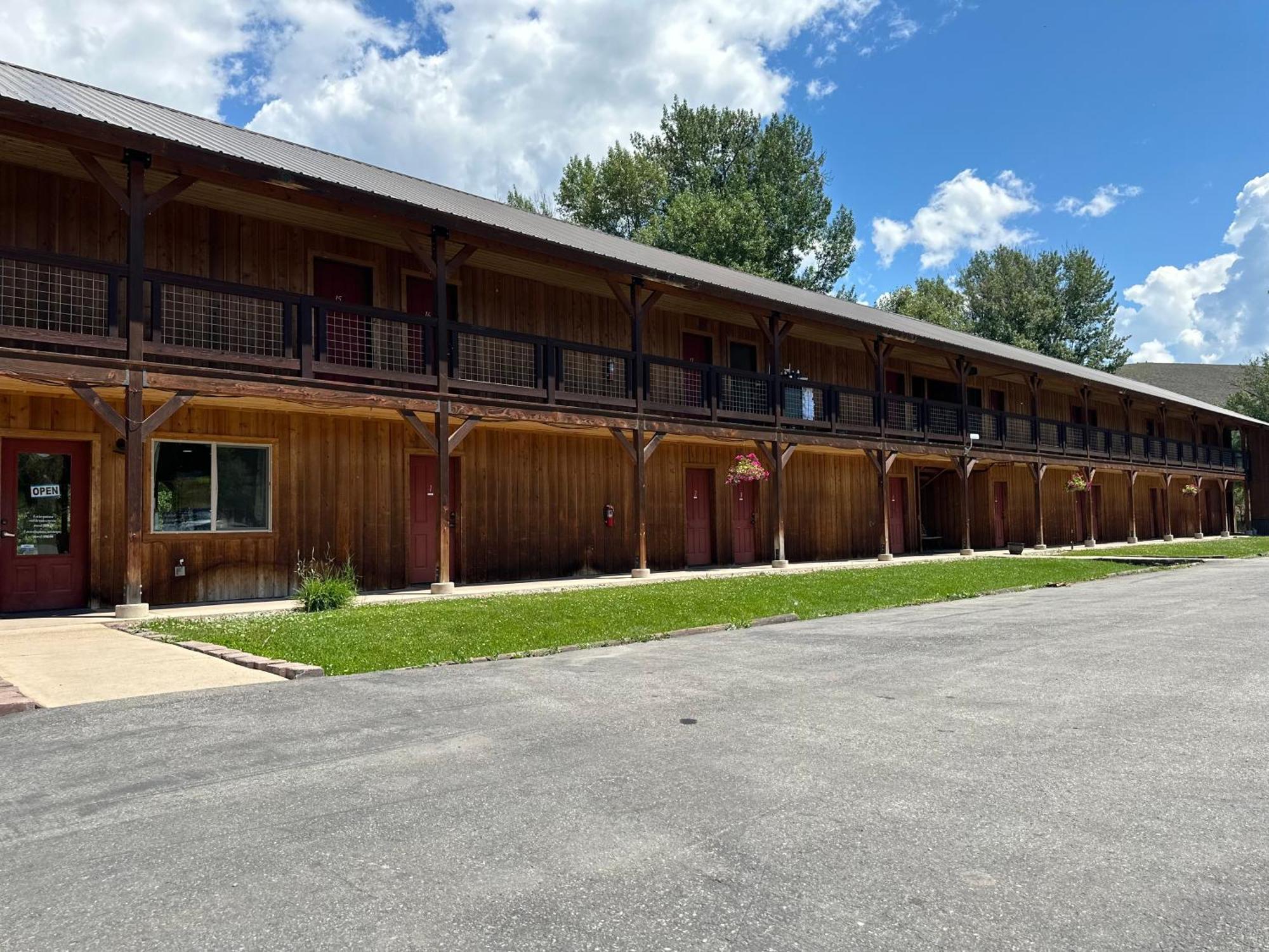 Methow River Lodge And Cabins 윈스롭 외부 사진